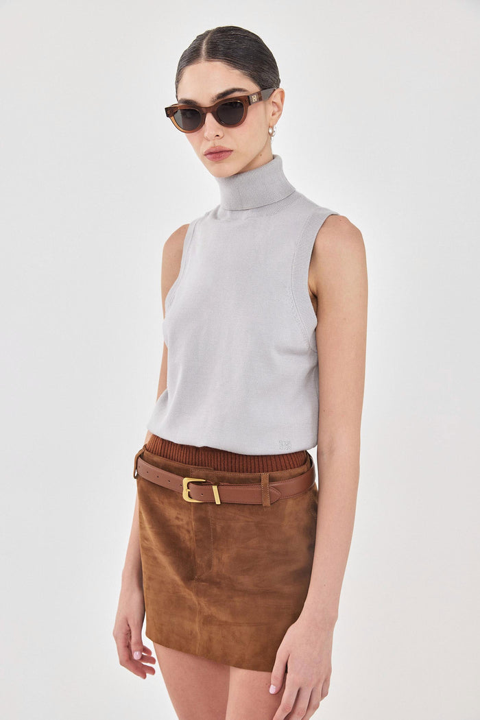 Sleeveless Knit Turtleneck Top