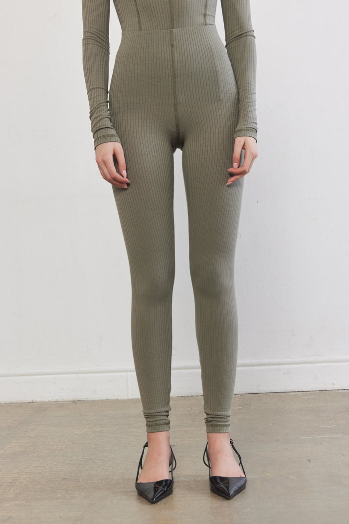 Ribbed Flat-Lock Leggings